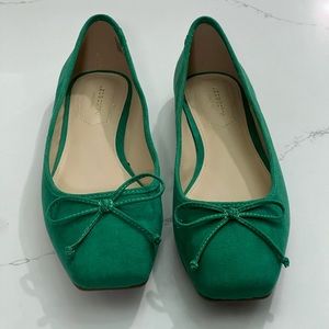 Liz Claiborne memory foam field green shoes NWT CB12